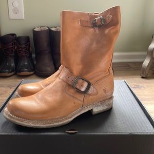 Veronica Short Tan Frye Boots